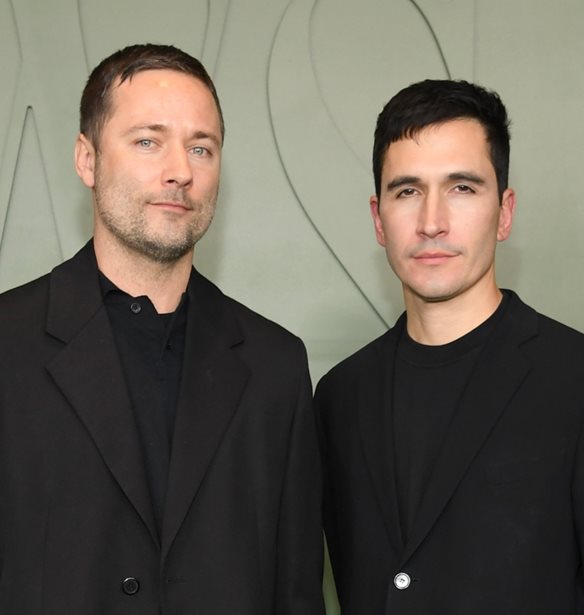 Proenza Schouler | &#x39F; Jack McCollough &#x3BA;&#x3B1;&#x3B9; &#x3BF; Lazaro Hernandez &#x3B1;&#x3C0;&#x3BF;&#x3C7;&#x3C9;&#x3C1;&#x3BF;&#x3CD;&#x3BD; &#x3B1;&#x3C0;&#x3CC; &#x3C4;&#x3BF; brand &#x3C4;&#x3BF;&#x3C5;&#x3C2;