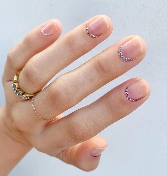 Τα 10 καλύτερα φθινοπωρινά σχέδια για κοντά νύχια