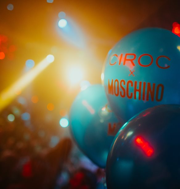 &#x3A4;&#x3BF; &#x3BB;&#x3B1;&#x3BC;&#x3C0;&#x3B5;&#x3C1;&#x3CC; Christmas Party &#x3C4;&#x3BF;&#x3C5; Best Radio 92.6 &#x3BC;&#x3B5; &#x3C4;&#x3B7;&#x3BD; premium vodka C&#xCE;ROC