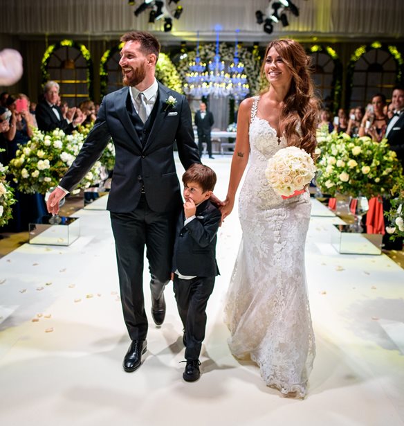 Lionel Messi| &#x3A3;&#x3CD;&#x3BD;&#x3BD;&#x3B5;&#x3C6;&#x3B1; &#x3C3;&#x3C4;&#x3BF;&#x3BD; &#x3B3;&#x3AC;&#x3BC;&#x3BF; &#x3C4;&#x3BF;&#x3C5; &#x3BC;&#x3B5; &#x3C4;&#x3B7;&#x3BD; Antonella