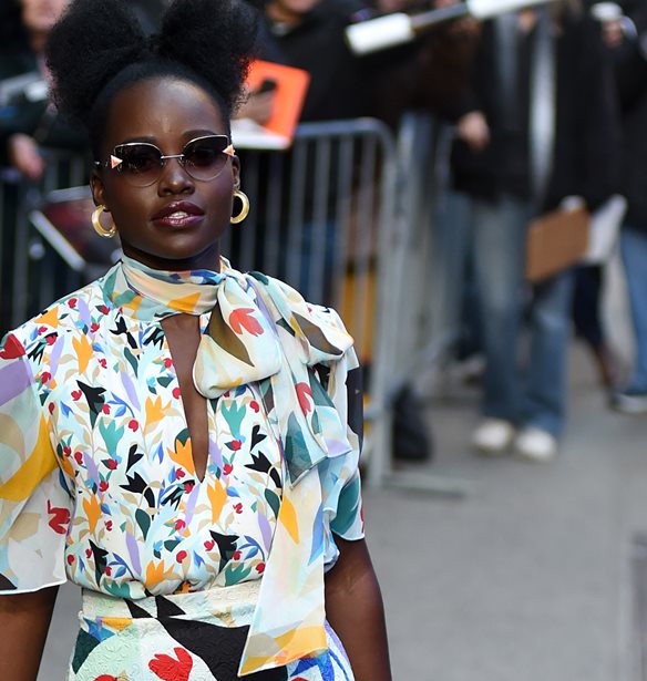 &#x397; Lupita Nyong&#x27;o &#x3BC;&#x3AF;&#x3BB;&#x3B7;&#x3C3;&#x3B5; &#x3B1;&#x3BD;&#x3BF;&#x3B9;&#x3C7;&#x3C4;&#x3AC; &#x3B3;&#x3B9;&#x3B1; &#x3C4;&#x3BF; &#x3BA;&#x3AF;&#x3BD;&#x3B7;&#x3BC;&#x3B1; Black Lives Matter