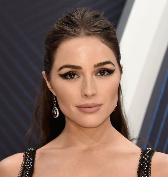 &#x397; Olivia Culpo &#x3B5;&#x3AF;&#x3BD;&#x3B1;&#x3B9; &#x3C4;&#x3BF; beauty icon &#x3C0;&#x3BF;&#x3C5; &#x3B8;&#x3AD;&#x3BB;&#x3BF;&#x3C5;&#x3BC;&#x3B5; &#x3BD;&#x3B1; &#x3C7;&#x3B1;&#x3B6;&#x3B5;&#x3CD;&#x3BF;&#x3C5;&#x3BC;&#x3B5;