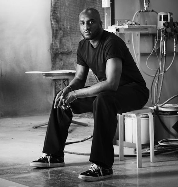 To &#x3B4;&#x3B9;&#x3AC;&#x3C3;&#x3B7;&#x3BC;&#x3BF; brand Off-White &#x3C3;&#x3C5;&#x3BD;&#x3B5;&#x3C1;&#x3B3;&#x3AC;&#x3B6;&#x3B5;&#x3C4;&#x3B1;&#x3B9; &#x3BC;&#x3B5; &#x3C4;&#x3B7;&#x3BD; &#x399;&#x39A;&#x395;&#x391; &#x3B3;&#x3B9;&#x3B1; &#x3BC;&#x3B9;&#x3B1; &#x3B9;&#x3B4;&#x3B9;&#x3B1;&#x3AF;&#x3C4;&#x3B5;&#x3C1;&#x3B7; &#x3C3;&#x3C5;&#x3BB;&#x3BB;&#x3BF;&#x3B3;&#x3AE;