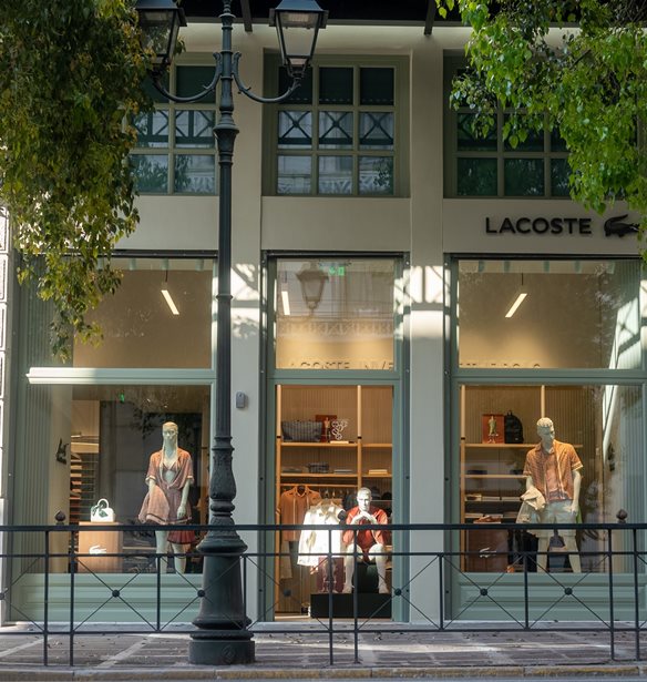 &#x39D;&#x3AD;&#x3B1; boutique Lacoste &#x3C3;&#x3C4;&#x3BF; &#x39C;&#x3AD;&#x3B3;&#x3B1;&#x3C1;&#x3BF; &#x391;&#x3C1;&#x3C3;&#x3B1;&#x3BA;&#x3B5;&#x3AF;&#x3BF;&#x3C5;