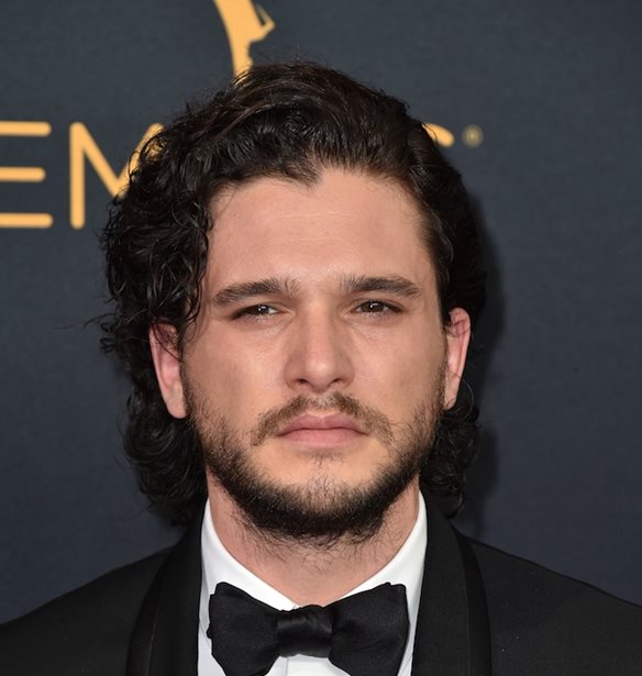 O Kit Harington &#x3B5;&#x3AF;&#x3BD;&#x3B1;&#x3B9; &#x3C4;&#x3BF; &#x3C0;&#x3C1;&#x3CC;&#x3C3;&#x3C9;&#x3C0;&#x3BF; &#x3C4;&#x3BF;&#x3C5; &#x3BD;&#x3AD;&#x3BF;&#x3C5; &#x3B1;&#x3C1;&#x3CE;&#x3BC;&#x3B1;&#x3C4;&#x3BF;&#x3C2; &#x3C4;&#x3C9;&#x3BD; Dolce &amp; Gabbana