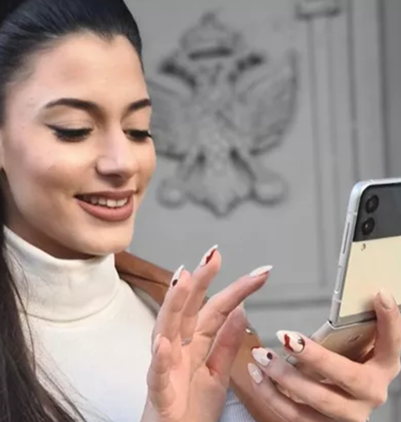 &#x39C;&#x3AF;&#x3B1; &#x3BC;&#x3AD;&#x3C1;&#x3B1; &#x3C3;&#x3C4;&#x3B7; &#x3B6;&#x3C9;&#x3AE; &#x3BC;&#x3B9;&#x3B1;&#x3C2; &#x3C3;&#x3C5;&#x3BD;&#x3C4;&#x3AC;&#x3BA;&#x3C4;&#x3C1;&#x3B9;&#x3B1;&#x3C2; &#x3BC;&#x3CC;&#x3B4;&#x3B1;&#x3C2;