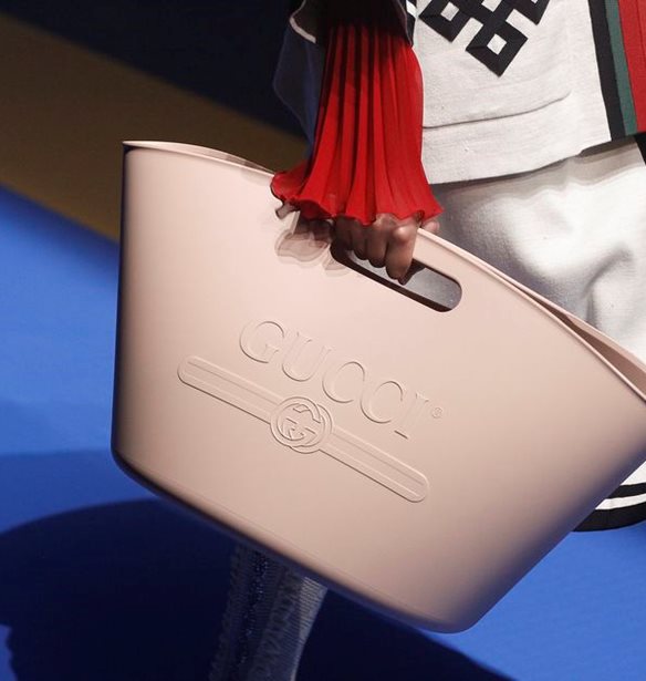 Εβδομάδα Μόδας του Μιλάνου: Τα αξεσουάρ που ξεχωρίσαμε στα catwalks