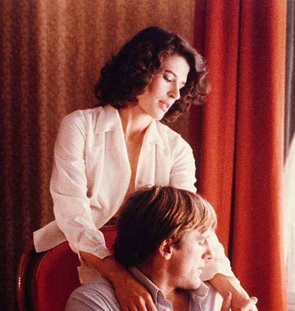 "Κατηγορώ τον εαυτό μου που δεν μίλησα νωρίτερα":  Η πρώην σύζυγος του Gérard Depardieu, σπάει  τη σιωπή της