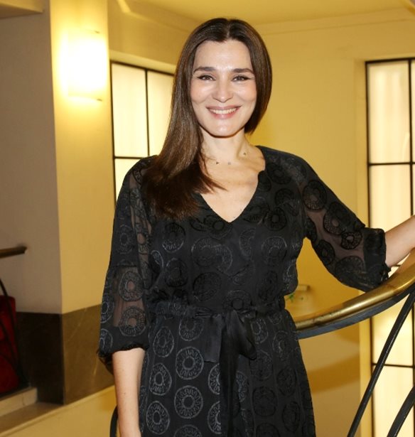 H &#x39C;&#x3B1;&#x3C1;&#x3AF;&#x3B1; &#x39D;&#x3B1;&#x3C5;&#x3C0;&#x3BB;&#x3B9;&#x3CE;&#x3C4;&#x3BF;&#x3C5; &#x3AD;&#x3BA;&#x3B1;&#x3BD;&#x3B5; &#x3C4;&#x3BF;&#x3BD; &#x3C0;&#x3B9;&#x3BF; chic &#x3C3;&#x3C5;&#x3BD;&#x3B4;&#x3C5;&#x3B1;&#x3C3;&#x3BC;&#x3CC; &#x3BC;&#x27; &#x3AD;&#x3BD;&#x3B1; &#x3C4;&#x3B6;&#x3B9;&#x3BD; &#x3C0;&#x3B1;&#x3BD;&#x3C4;&#x3B5;&#x3BB;&#x3CC;&#x3BD;&#x3B9;