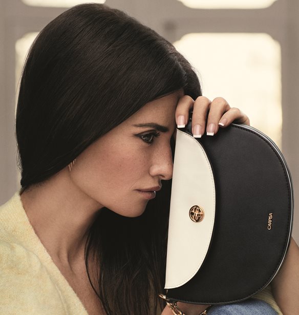 H Penelope Cruz &#x3B5;&#x3AF;&#x3BD;&#x3B1;&#x3B9; &#x3B7; &#x3C0;&#x3C1;&#x3C9;&#x3C4;&#x3B1;&#x3B3;&#x3C9;&#x3BD;&#x3AF;&#x3C3;&#x3C4;&#x3C1;&#x3B9;&#x3B1; &#x3C3;&#x3C4;&#x3B7; &#x3C6;&#x3B8;&#x3B9;&#x3BD;&#x3BF;&#x3C0;&#x3C9;&#x3C1;&#x3B9;&#x3BD;&#x3AE; &#x3BA;&#x3B1;&#x3BC;&#x3C0;&#x3AC;&#x3BD;&#x3B9;&#x3B1; &#x3C4;&#x3B7;&#x3C2; Carpisa