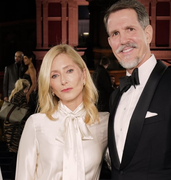 &#x397; Marie-Chantal &#x3BC;&#x3B5; &#x3BC;&#x3B5;&#x3C4;&#x3B1;&#x3BE;&#x3C9;&#x3C4;&#x3CC; &#x3C6;&#x3CC;&#x3C1;&#x3B5;&#x3BC;&#x3B1; &#x3C4;&#x3BF;&#x3C5; &#x3BF;&#x3AF;&#x3BA;&#x3BF;&#x3C5; Dior &#x3C3;&#x3C4;&#x3BF; &#x3B3;&#x3B1;&#x3BB;&#x3AC;&#x3B6;&#x3B9;&#x3BF; &#x3C7;&#x3B1;&#x3BB;&#x3AF; &#x3C4;&#x3C9;&#x3BD; Fashion Awards &#x3C3;&#x3C4;&#x3BF; &#x39B;&#x3BF;&#x3BD;&#x3B4;&#x3AF;&#x3BD;&#x3BF;