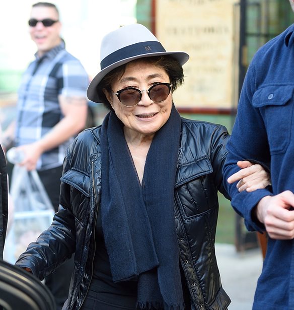 O &#x3C0;&#x3C1;&#x3C9;&#x3C4;&#x3CC;&#x3C4;&#x3C5;&#x3C0;&#x3BF;&#x3C2; &#x3C4;&#x3C1;&#x3CC;&#x3C0;&#x3BF;&#x3C2; &#x3C0;&#x3BF;&#x3C5; &#x3B7; Yoko Ono &#x3B5;&#x3BE;&#x3AD;&#x3C6;&#x3C1;&#x3B1;&#x3C3;&#x3B5; &#x3C4;&#x3B1; &#x3C3;&#x3C5;&#x3BD;&#x3B1;&#x3B9;&#x3C3;&#x3B8;&#x3AE;&#x3BC;&#x3B1;&#x3C4;&#x3AC; &#x3C4;&#x3B7;&#x3C2; &#x3B3;&#x3B9;&#x3B1; &#x3C4;&#x3B7;&#x3BD; &#x3B5;&#x3BA;&#x3BB;&#x3BF;&#x3B3;&#x3AE; &#x3C4;&#x3BF;&#x3C5; Trump