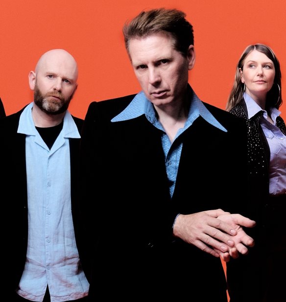 &#x39F;&#x3B9; Franz Ferdinand &#x3AD;&#x3C1;&#x3C7;&#x3BF;&#x3BD;&#x3C4;&#x3B1;&#x3B9; &#x3C3;&#x3C4;&#x3B7;&#x3BD; &#x391;&#x3B8;&#x3AE;&#x3BD;&#x3B1;