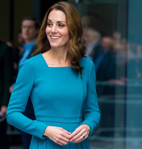Kate Middleton |  &#x388;&#x3BA;&#x3B1;&#x3BD;&#x3B5; &#x3C4;&#x3B7;&#x3BD; &#x3C0;&#x3C1;&#x3CE;&#x3C4;&#x3B7; &#x3C4;&#x3B7;&#x3C2; &#x3B5;&#x3BC;&#x3C6;&#x3AC;&#x3BD;&#x3B9;&#x3C3;&#x3B7; &#x3B3;&#x3B9;&#x3B1; &#x3C4;&#x3BF; 2019