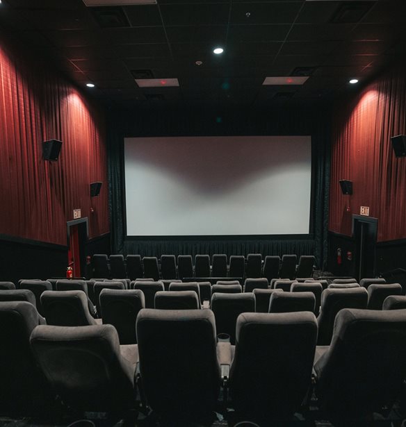 Embassy Theater | &#x39F; &#x3B9;&#x3C3;&#x3C4;&#x3BF;&#x3C1;&#x3B9;&#x3BA;&#x3CC;&#x3C2; &#x3BA;&#x3B9;&#x3BD;&#x3B7;&#x3BC;&#x3B1;&#x3C4;&#x3BF;&#x3B3;&#x3C1;&#x3AC;&#x3C6;&#x3BF;&#x3C2; &#x3C4;&#x3B7;&#x3C2; &#x391;&#x3B8;&#x3AE;&#x3BD;&#x3B1;&#x3C2; &#x3B5;&#x3C0;&#x3B1;&#x3BD;&#x3B1;&#x3C3;&#x3C5;&#x3C3;&#x3C4;&#x3AE;&#x3BD;&#x3B5;&#x3C4;&#x3B1;&#x3B9; &#x3BC;&#x3B5; &#x3BD;&#x3AD;&#x3B1; &#x3C0;&#x3BF;&#x3BB;&#x3B9;&#x3C4;&#x3B9;&#x3C3;&#x3C4;&#x3B9;&#x3BA;&#x3AE; &#x3C4;&#x3B1;&#x3C5;&#x3C4;&#x3CC;&#x3C4;&#x3B7;&#x3C4;&#x3B1;