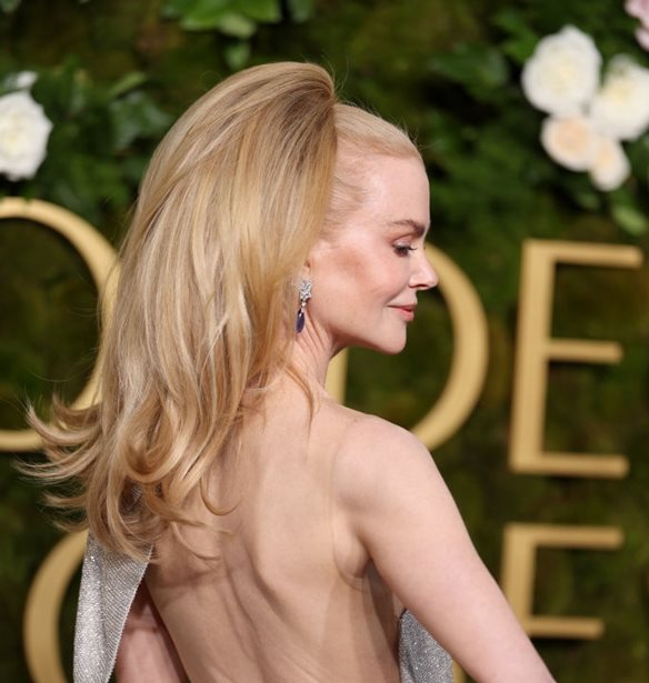 Cat eyes, &#x3B1;&#x3C4;&#x3B5;&#x3BB;&#x3B5;&#x3AF;&#x3C9;&#x3C4;&#x3B5;&#x3C2; &#x3B2;&#x3BB;&#x3B5;&#x3C6;&#x3B1;&#x3C1;&#x3AF;&#x3B4;&#x3B5;&#x3C2;, &#x3BC;&#x3B1;&#x3BB;&#x3BB;&#x3B9;&#x3AC; &#x3BC;&#x3B5; &#x3C5;&#x3C0;&#x3AD;&#x3C1;&#x3BF;&#x3C7;&#x3BF; &#x3CC;&#x3B3;&#x3BA;&#x3BF; | &#x3A4;&#x3B1; 60s &#x3B5;&#x3C0;&#x3B7;&#x3C1;&#x3B5;&#x3AC;&#x3B6;&#x3BF;&#x3C5;&#x3BD; &#x3B5;&#x3BC;&#x3C6;&#x3B1;&#x3BD;&#x3CE;&#x3C2; &#x3C4;&#x3B1; beauty trends &#x3C4;&#x3B7;&#x3C2; &#x3C7;&#x3C1;&#x3BF;&#x3BD;&#x3B9;&#x3AC;&#x3C2;