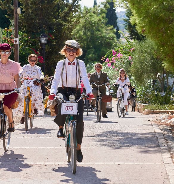 To Tweed Run &#x3B5;&#x3C0;&#x3AD;&#x3C3;&#x3C4;&#x3C1;&#x3B5;&#x3C8;&#x3B5; &#x3B3;&#x3B9;&#x3B1; &#x3AD;&#x3BA;&#x3C4;&#x3B7; &#x3C7;&#x3C1;&#x3BF;&#x3BD;&#x3B9;&#x3AC; &#x3C3;&#x3C4;&#x3B9;&#x3C2; &#x3A3;&#x3C0;&#x3AD;&#x3C4;&#x3C3;&#x3B5;&#x3C2;