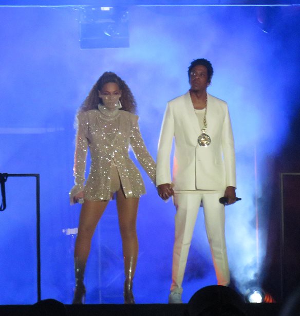 Beyonce &amp; Jay-Z: &#x3A4;&#x3BF; &#x3C4;&#x3C1;&#x3C5;&#x3C6;&#x3B5;&#x3C1;&#x3CC; &#x3C6;&#x3B9;&#x3BB;&#x3AF; &#x3C4;&#x3BF;&#x3C5;&#x3C2; &#x3C0;&#x3AC;&#x3BD;&#x3C9; &#x3C3;&#x3C4;&#x3B7; &#x3C3;&#x3BA;&#x3B7;&#x3BD;&#x3AE;