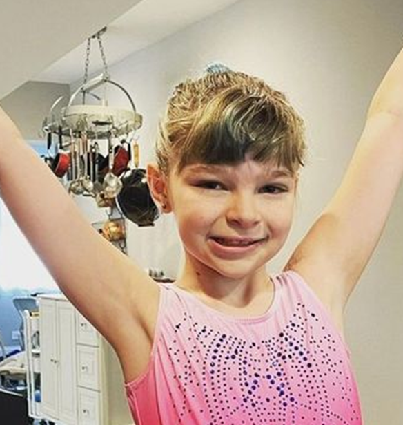 H N&#x3BF;ella &#x3B5;&#x3AF;&#x3BD;&#x3B1;&#x3B9; &#x3C4;&#x3BF; 10&#x3C7;&#x3C1;&#x3BF;&#x3BD;&#x3BF; &#x3C4;&#x3C1;&#x3B1;&#x3BD;&#x3C2; &#x3BC;&#x3BF;&#x3BD;&#x3C4;&#x3AD;&#x3BB;&#x3BF; &#x3C0;&#x3BF;&#x3C5; &#x3C0;&#x3B5;&#x3C1;&#x3C0;&#x3AC;&#x3C4;&#x3B7;&#x3C3;&#x3B5; &#x3C3;&#x3C4;&#x3B7;&#x3BD; &#x395;&#x3B2;&#x3B4;&#x3BF;&#x3BC;&#x3AC;&#x3B4;&#x3B1; &#x39C;&#x3CC;&#x3B4;&#x3B1;&#x3C2; &#x3C4;&#x3B7;&#x3C2; &#x39D;&#x3AD;&#x3B1;&#x3C2; &#x3A5;&#x3CC;&#x3C1;&#x3BA;&#x3B7;&#x3C2;