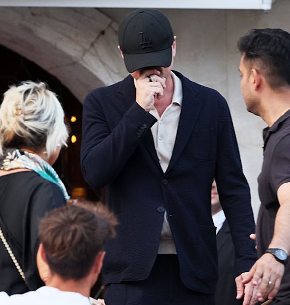 &#x395;&#x3C0;&#x3B9;&#x3C4;&#x3AD;&#x3BB;&#x3BF;&#x3C5;&#x3C2;! &#x39F; Leonardo DiCaprio &#x3B1;&#x3C0;&#x3BF;&#x3BA;&#x3B1;&#x3BB;&#x3CD;&#x3C0;&#x3C4;&#x3B5;&#x3B9; &#x3B3;&#x3B9;&#x3B1;&#x3C4;&#x3AF; &#x3BA;&#x3C1;&#x3CD;&#x3B2;&#x3B5;&#x3B9; &#x3C4;&#x3BF; &#x3C0;&#x3C1;&#x3CC;&#x3C3;&#x3C9;&#x3C0;&#x3CC; &#x3C4;&#x3BF;&#x3C5; &#x3C3;&#x3C4;&#x3B9;&#x3C2; &#x3B4;&#x3B7;&#x3BC;&#x3CC;&#x3C3;&#x3B9;&#x3B5;&#x3C2; &#x3B5;&#x3BE;&#x3CC;&#x3B4;&#x3BF;&#x3C5;&#x3C2;