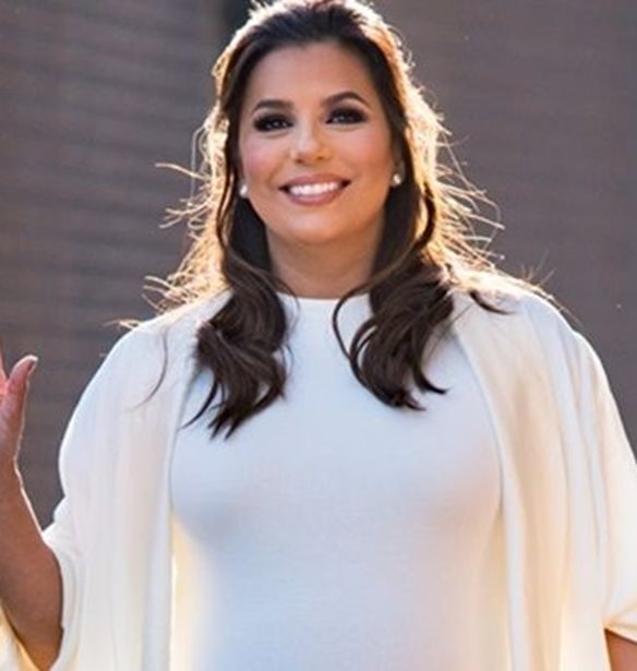 Eva Longoria: &#x397; selfie &#x3BC;&#x3B5; &#x3C4;&#x3BF;&#x3BD; &#x3BD;&#x3B5;&#x3BF;&#x3B3;&#x3AD;&#x3BD;&#x3BD;&#x3B7;&#x3C4;&#x3BF; &#x3B3;&#x3B9;&#x3BF; &#x3C4;&#x3B7;&#x3C2;