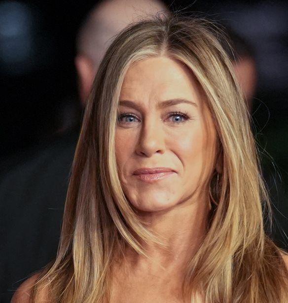 Jennifer Aniston | H &#x3C6;&#x3AC;&#x3C1;&#x3C3;&#x3B1; &#x3C0;&#x3BF;&#x3C5; &#x3AD;&#x3BA;&#x3B1;&#x3BD;&#x3B1;&#x3BD; &#x3BC;&#x3B5; &#x3C4;&#x3BF;&#x3BD; Matthew Perry &#x3C3;&#x3C4;&#x3B7; Lisa Kudrow