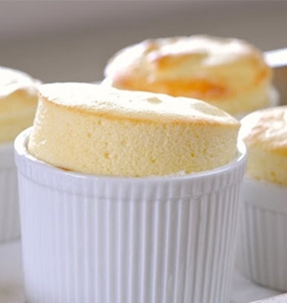 Σουφλέ γιαουρτιού με μόνο 80 θερμίδες (όσο ένα αχλάδι!)