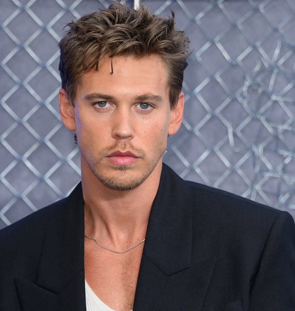 &#x39F; Austin Butler &#x3B1;&#x3B3;&#x3CC;&#x3C1;&#x3B1;&#x3C3;&#x3B5; &#x3C4;&#x3BF; &#x3C3;&#x3C0;&#x3AF;&#x3C4;&#x3B9; &#x3C4;&#x3BF;&#x3C5; Brad Pitt &#x3C3;&#x3C4;&#x3BF; &#x39B;&#x3BF;&#x3C2; &#x386;&#x3BD;&#x3C4;&#x3B6;&#x3B5;&#x3BB;&#x3B5;&#x3C2; &#x3B3;&#x3B9;&#x3B1; 5,2 &#x3B5;&#x3BA;&#x3B1;&#x3C4;&#x3BF;&#x3BC;&#x3BC;&#x3CD;&#x3C1;&#x3B9;&#x3B1; &#x3B4;&#x3BF;&#x3BB;&#x3AC;&#x3C1;&#x3B9;&#x3B1;