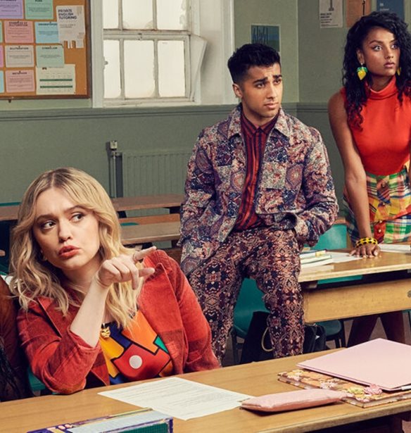 &#x397; Stella McCartney &#x3BA;&#x3AC;&#x3BD;&#x3B5;&#x3B9; &#x3C4;&#x3B7;&#x3BD; &#x3C0;&#x3B9;&#x3BF; &#x3B1;&#x3BD;&#x3B1;&#x3C4;&#x3C1;&#x3B5;&#x3C0;&#x3C4;&#x3B9;&#x3BA;&#x3AE; &#x3BA;&#x3B1;&#x3BC;&#x3C0;&#x3AC;&#x3BD;&#x3B9;&#x3B1; &#x3BA;&#x3B1;&#x3C4;&#x3AC; &#x3C4;&#x3BF;&#x3C5; &#x3BA;&#x3B1;&#x3C1;&#x3BA;&#x3AF;&#x3BD;&#x3BF;&#x3C5; &#x3C4;&#x3BF;&#x3C5; &#x3BC;&#x3B1;&#x3C3;&#x3C4;&#x3BF;&#x3CD; &#x3BC;&#x3B5; &#x3C4;&#x3BF;&#x3C5;&#x3C2; &#x3C0;&#x3C1;&#x3C9;&#x3C4;&#x3B1;&#x3B3;&#x3C9;&#x3BD;&#x3B9;&#x3C3;&#x3C4;&#x3AD;&#x3C2; &#x3C4;&#x3B7;&#x3C2; &#x3C3;&#x3B5;&#x3B9;&#x3C1;&#x3AC;&#x3C2; Sex Education