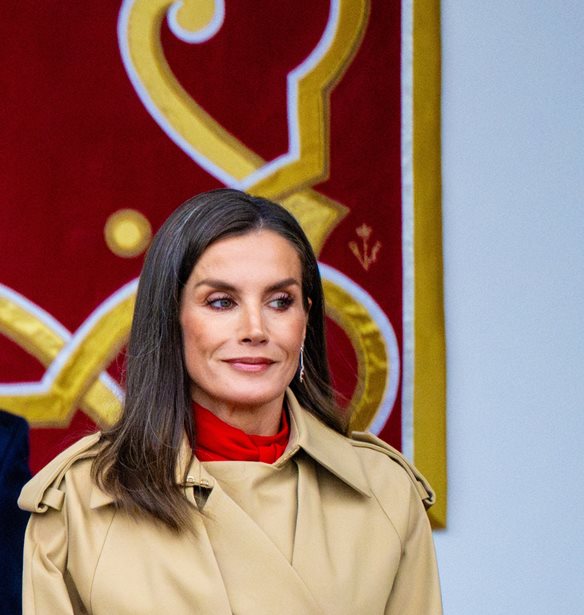 &#x392;&#x3B1;&#x3C3;&#x3AF;&#x3BB;&#x3B9;&#x3C3;&#x3C3;&#x3B1; Letizia | &#x39C;&#x3B5; &#x3BA;&#x3BB;&#x3B1;&#x3C3;&#x3B9;&#x3BA;&#x3AE; &#x3BA;&#x3B1;&#x3BC;&#x3C0;&#x3B1;&#x3C1;&#x3BD;&#x3C4;&#x3AF;&#x3BD;&#x3B1; &#x3BA;&#x3B1;&#x3B9; &#x3BA;&#x3CC;&#x3BA;&#x3BA;&#x3B9;&#x3BD;&#x3B1; &#x3B4;&#x3B5;&#x3C1;&#x3BC;&#x3AC;&#x3C4;&#x3B9;&#x3BD;&#x3B1; &#x3B1;&#x3BE;&#x3B5;&#x3C3;&#x3BF;&#x3C5;&#x3AC;&#x3C1; &#x3C3;&#x3B5; &#x3B4;&#x3B7;&#x3BC;&#x3CC;&#x3C3;&#x3B9;&#x3B1; &#x3B5;&#x3BC;&#x3C6;&#x3AC;&#x3BD;&#x3B9;&#x3C3;&#x3AE; &#x3C4;&#x3B7;&#x3C2;