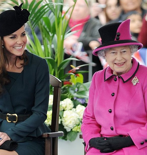 &#x397; Kate Middleton &#x3B1;&#x3C0;&#x3BF;&#x3BA;&#x3AC;&#x3BB;&#x3C5;&#x3C8;&#x3B5; &#x3B1;&#x3BD; &#x3B7; &#x3B2;&#x3B1;&#x3C3;&#x3AF;&#x3BB;&#x3B9;&#x3C3;&#x3C3;&#x3B1; &#x395;&#x3BB;&#x3B9;&#x3C3;&#x3AC;&#x3B2;&#x3B5;&#x3C4; &#x3C4;&#x3C1;&#x3CE;&#x3B5;&#x3B9; &#x3C0;&#x3AF;&#x3C4;&#x3C3;&#x3B1;