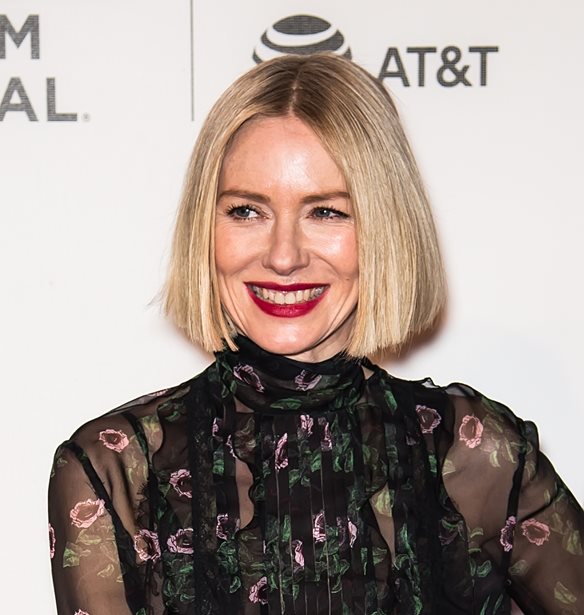 Naomi Watts | H selfie &#x3BC;&#x3B5; &#x3C4;&#x3BF; &#x3BD;&#x3C5;&#x3BD; &#x3C3;&#x3CD;&#x3BD;&#x3C4;&#x3C1;&#x3BF;&#x3C6;&#x3BF; &#x3BA;&#x3B1;&#x3B9; &#x3C4;&#x3BF;&#x3BD; &#x3C0;&#x3C1;&#x3CE;&#x3B7;&#x3BD; &#x3C4;&#x3B7;&#x3C2;, Live Schreiber, &#x3C3;&#x3C4;&#x3B7;&#x3BD; &#x3B1;&#x3C0;&#x3BF;&#x3C6;&#x3BF;&#x3AF;&#x3C4;&#x3B7;&#x3C3;&#x3B7; &#x3C4;&#x3BF;&#x3C5; &#x3C0;&#x3B1;&#x3B9;&#x3B4;&#x3B9;&#x3BF;&#x3CD; &#x3C4;&#x3BF;&#x3C5;&#x3C2;