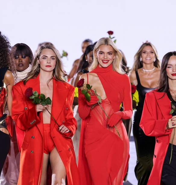 &#x3A0;&#x3B1;&#x3C1;&#x3AF;&#x3C3;&#x3B9; | &#x39F;&#x3B9; &#x3B4;&#x3B9;&#x3AC;&#x3C3;&#x3B7;&#x3BC;&#x3B5;&#x3C2; &#x3C0;&#x3BF;&#x3C5; &#x3AD;&#x3BB;&#x3B1;&#x3BC;&#x3C8;&#x3B1;&#x3BD; &#x3C3;&#x3C4;&#x3BF; catwalk &#x3C4;&#x3BF;&#x3C5; Le D&#xE9;fil&#xE9; &#x3C4;&#x3B7;&#x3C2; L&#x27;Or&#xE9;al Paris