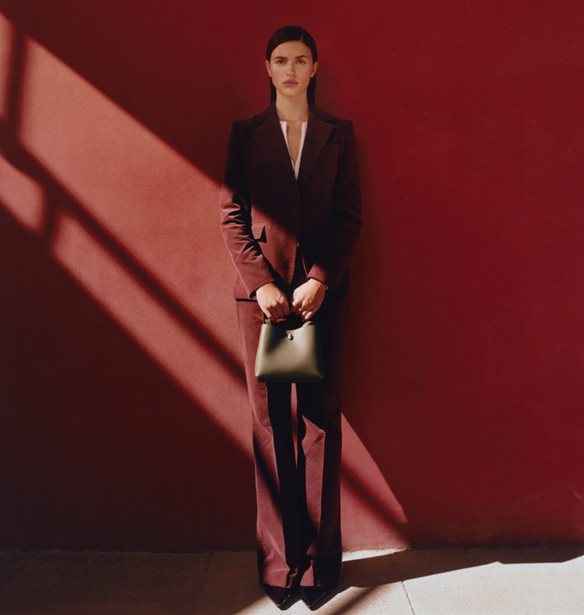 Η Mango ορίζει το office style της σεζόν με chic και άνετα κομμάτια που θα αναβαθμίσουν το στιλ της καθημερινότητάς σου