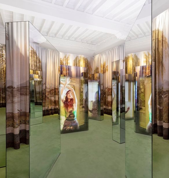 Gucci Garden Archetypes | &#x397; &#x3AD;&#x3BA;&#x3B8;&#x3B5;&#x3C3;&#x3B7; &#x3B3;&#x3B9;&#x3B1; &#x3C4;&#x3B1; 100 &#x3C7;&#x3C1;&#x3CC;&#x3BD;&#x3B9;&#x3B1; &#x3C4;&#x3BF;&#x3C5; &#x3BF;&#x3AF;&#x3BA;&#x3BF;&#x3C5; Gucci