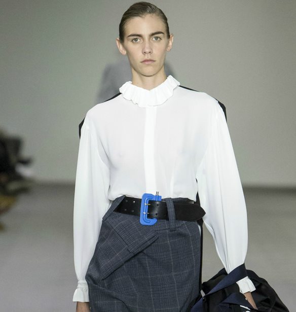 &#x391;&#x3C5;&#x3C4;&#x3AE; &#x3B7; shopper &#x3C4;&#x3C3;&#x3AC;&#x3BD;&#x3C4;&#x3B1; &#x3C4;&#x3BF;&#x3C5; &#x3BF;&#x3AF;&#x3BA;&#x3BF;&#x3C5; Balenciaga &#x3AD;&#x3C7;&#x3B5;&#x3B9; &#x3AE;&#x3B4;&#x3B7; &#x3BE;&#x3B5;&#x3C0;&#x3BF;&#x3C5;&#x3BB;&#x3AE;&#x3C3;&#x3B5;&#x3B9;!