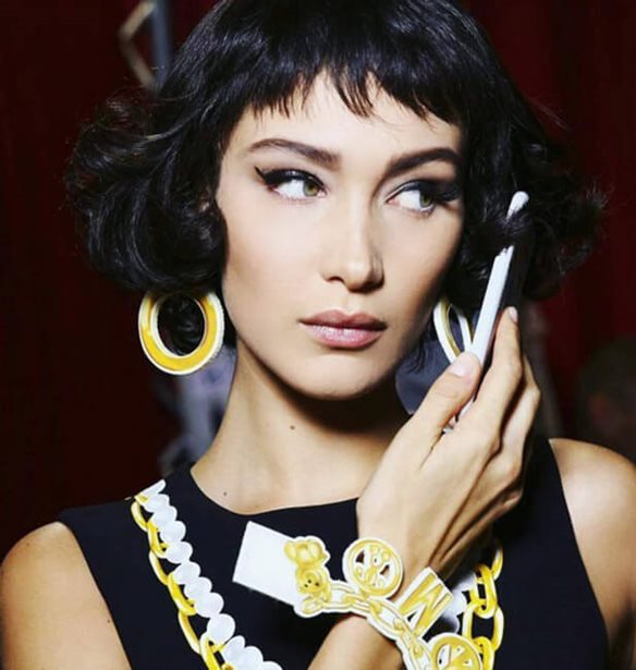 Bella Hadid: &#x397; &#x3B1;&#x3B9;&#x3C3;&#x3B8;&#x3B7;&#x3C3;&#x3B9;&#x3B1;&#x3BA;&#x3AE; &#x3C6;&#x3C9;&#x3C4;&#x3BF;&#x3B3;&#x3C1;&#x3AC;&#x3C6;&#x3B7;&#x3C3;&#x3B7; &#x3BC;&#x3B5; &#x3B4;&#x3B9;&#x3AC;&#x3C6;&#x3B1;&#x3BD;&#x3B1; &#x3B5;&#x3C3;&#x3CE;&#x3C1;&#x3BF;&#x3C5;&#x3C7;&#x3B1;