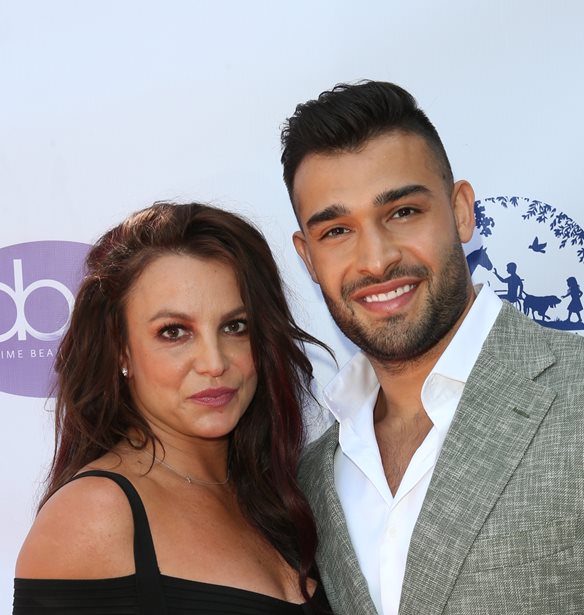 &#x397; Britney Spears &#x3BA;&#x3B1;&#x3B9; &#x3BF; Sam Asghari &#x3B4;&#x3B5;&#x3BD; &#x3AD;&#x3C7;&#x3BF;&#x3C5;&#x3BD; &#x3BA;&#x3B1;&#x3BC;&#x3AF;&#x3B1; &#x3B5;&#x3C0;&#x3B9;&#x3BA;&#x3BF;&#x3B9;&#x3BD;&#x3C9;&#x3BD;&#x3AF;&#x3B1; &#x3BC;&#x3B5;&#x3C4;&#x3AC; &#x3C4;&#x3BF;&#x3BD; &#x3C7;&#x3C9;&#x3C1;&#x3B9;&#x3C3;&#x3BC;&#x3CC; &#x3C4;&#x3BF;&#x3C5;&#x3C2;