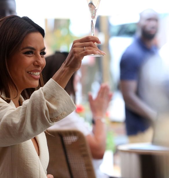 &quot;&#x3A3;&#x27; &#x3B1;&#x3B3;&#x3B1;&#x3C0;&#x3CE; &#x3C4;&#x3CC;&#x3C3;&#x3BF; &#x3C0;&#x3BF;&#x3BB;&#x3CD;&quot;: &#x397; Eva Longoria &#x3C3;&#x3B5; &#x3C4;&#x3C1;&#x3C5;&#x3C6;&#x3B5;&#x3C1;&#x3AC; &#x3C3;&#x3C4;&#x3B9;&#x3B3;&#x3BC;&#x3B9;&#x3CC;&#x3C4;&#x3C5;&#x3C0;&#x3B1; &#x3BC;&#x3B5; &#x3C4;&#x3BF;&#x3BD; &#x3B3;&#x3B9;&#x3BF; &#x3C4;&#x3B7;&#x3C2; Santi