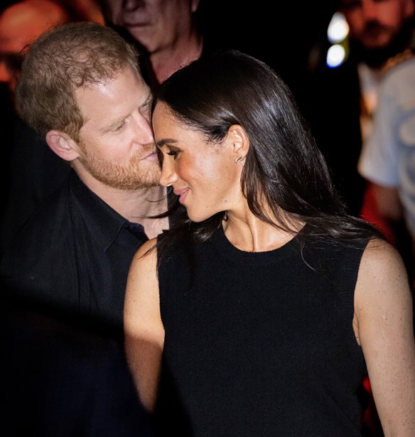 &#x397; Meghan Markle &#x3BA;&#x3B1;&#x3B9; &#x3BF; &#x3C0;&#x3C1;&#x3AF;&#x3B3;&#x3BA;&#x3B9;&#x3C0;&#x3B1;&#x3C2; Harry &#x3C5;&#x3C0;&#x3BF;&#x3B3;&#x3C1;&#x3AC;&#x3C6;&#x3BF;&#x3C5;&#x3BD; &#x3BD;&#x3AD;&#x3B1; &#x3C3;&#x3C5;&#x3BC;&#x3C6;&#x3C9;&#x3BD;&#x3AF;&#x3B1; &#x3BC;&#x3B5; &#x3C4;&#x3BF; Netflix