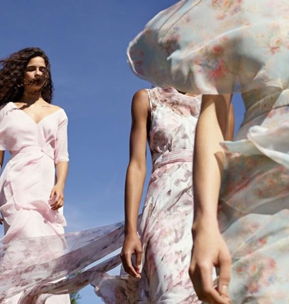 Το Topshop μόλις κυκλοφόρησε μια συλλογή νυφικών (και είναι όλα υπέροχα)