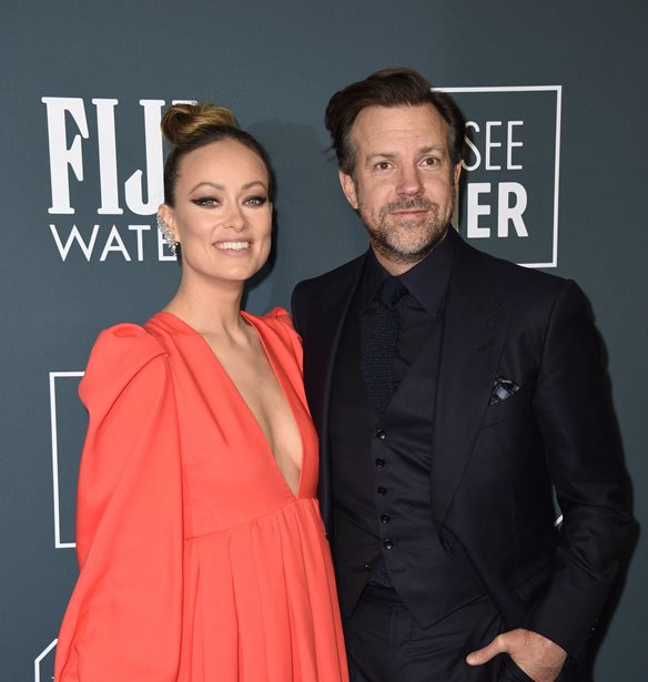 Olivia Wilde | &#x39A;&#x3B1;&#x3C4;&#x3B7;&#x3B3;&#x3BF;&#x3C1;&#x3B5;&#x3AF; &#x3C4;&#x3BF;&#x3BD; Jason Sudeikis &#x3CC;&#x3C4;&#x3B9; &#x3B4;&#x3B5;&#x3BD; &#x3C0;&#x3BB;&#x3B7;&#x3C1;&#x3CE;&#x3BD;&#x3B5;&#x3B9; &#x3C4;&#x3B7; &#x3B4;&#x3B9;&#x3B1;&#x3C4;&#x3C1;&#x3BF;&#x3C6;&#x3AE; &#x3B3;&#x3B9;&#x3B1; &#x3C4;&#x3B1; &#x3C0;&#x3B1;&#x3B9;&#x3B4;&#x3B9;&#x3AC;