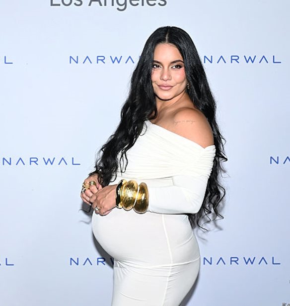 &#x397; Vanessa Hudgens &#x3B3;&#x3AD;&#x3BD;&#x3BD;&#x3B7;&#x3C3;&#x3B5; &#x3C4;&#x3BF; &#x3B4;&#x3B5;&#x3CD;&#x3C4;&#x3B5;&#x3C1;&#x3BF; &#x3C0;&#x3B1;&#x3B9;&#x3B4;&#x3AF; &#x3C4;&#x3B7;&#x3C2;! &#x397; &#x3C6;&#x3C9;&#x3C4;&#x3BF;&#x3B3;&#x3C1;&#x3B1;&#x3C6;&#x3AF;&#x3B1; &#x3C0;&#x3BF;&#x3C5; &#x3B1;&#x3BD;&#x3AD;&#x3B2;&#x3B1;&#x3C3;&#x3B5; &#x3B1;&#x3C0;&#x3CC; &#x3C4;&#x3BF; &#x3BC;&#x3B1;&#x3B9;&#x3B5;&#x3C5;&#x3C4;&#x3AE;&#x3C1;&#x3B9;&#x3BF;