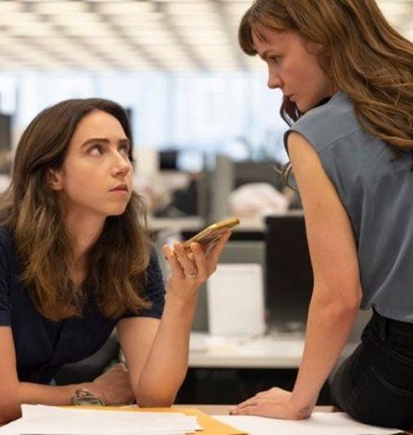 She Said - &#x39A;&#x3AC;&#x3C0;&#x3BF;&#x3B9;&#x3B1; &#x3BC;&#x3AF;&#x3BB;&#x3B7;&#x3C3;&#x3B5; | To &#x3B2;&#x3B9;&#x3B2;&#x3BB;&#x3AF;&#x3BF; &#x3C4;&#x3C9;&#x3BD; Jodi Kantor &#x3BA;&#x3B1;&#x3B9; Megan Twohey &#x3C0;&#x3BF;&#x3C5; &#x3B5;&#x3BD;&#x3AD;&#x3C0;&#x3BD;&#x3B5;&#x3C5;&#x3C3;&#x3B5; &#x3C4;&#x3B7;&#x3BD; &#x3BF;&#x3BC;&#x3CE;&#x3BD;&#x3C5;&#x3BC;&#x3B7; &#x3C4;&#x3B1;&#x3B9;&#x3BD;&#x3AF;&#x3B1;