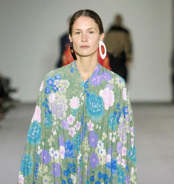 &#x391;&#x3C5;&#x3C4;&#x3CC; &#x3C4;&#x3BF; &#x3BC;&#x3BF;&#x3BD;&#x3C4;&#x3AD;&#x3BB;&#x3BF; &#x3BA;&#x3B1;&#x3C4;&#x3B7;&#x3B3;&#x3BF;&#x3C1;&#x3B5;&#x3AF; &#x3C4;&#x3BF;&#x3BD; &#x3BF;&#x3AF;&#x3BA;&#x3BF;  Balenciaga &#x3B3;&#x3B9;&#x3B1; &#x3BA;&#x3B1;&#x3BA;&#x3AE; &#x3BC;&#x3B5;&#x3C4;&#x3B1;&#x3C7;&#x3B5;&#x3AF;&#x3C1;&#x3B9;&#x3C3;&#x3B7;