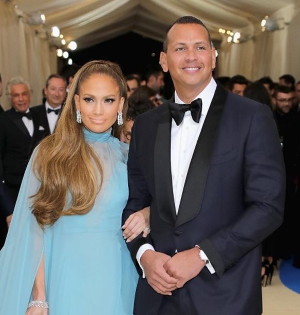 &#x397; Jennifer Lopez &#x3BA;&#x3B1;&#x3B9; &#x3BF; Alex Rodriguez &#x3BC;&#x3CC;&#x3BB;&#x3B9;&#x3C2; &#x3B1;&#x3B3;&#x3CC;&#x3C1;&#x3B1;&#x3C3;&#x3B1;&#x3BD; &#x3B4;&#x3B9;&#x3B1;&#x3BC;&#x3AD;&#x3C1;&#x3B9;&#x3C3;&#x3BC;&#x3B1; 15 &#x3B5;&#x3BA;&#x3B1;&#x3C4;&#x3BF;&#x3BC;&#x3BC;&#x3C5;&#x3C1;&#x3AF;&#x3C9;&#x3BD;!