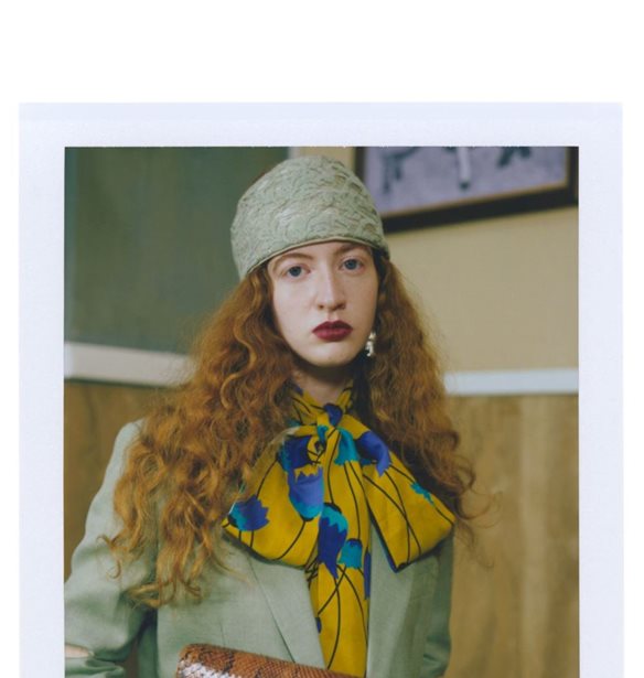 Gucci SS21 | O Alessandro Michele &#x3B1;&#x3C0;&#x3BF;&#x3BA;&#x3B1;&#x3BB;&#x3CD;&#x3C0;&#x3C4;&#x3B5;&#x3B9; &#x3C4;&#x3B7; &#x3BD;&#x3AD;&#x3B1; &#x3C4;&#x3BF;&#x3C5; &#x3C3;&#x3C5;&#x3BB;&#x3BB;&#x3BF;&#x3B3;&#x3AE; &#x3BC;&#x3AD;&#x3C3;&#x3B1; &#x3B1;&#x3C0;&#x3CC; &#x3C4;&#x3BF; Guccifest