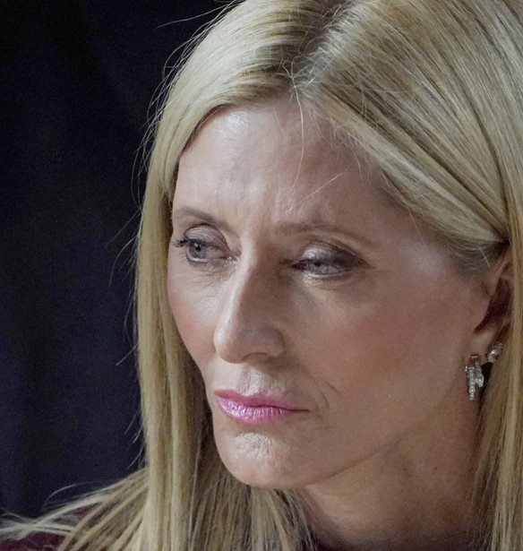 Marie Chantal: &quot;&#x388;&#x3C7;&#x3C9; &#x3C0;&#x3AD;&#x3BD;&#x3C4;&#x3B5; &#x3C0;&#x3B1;&#x3B9;&#x3B4;&#x3B9;&#x3AC; &#x3BA;&#x3B1;&#x3B9; &#x3B5;&#x3AF;&#x3BD;&#x3B1;&#x3B9; &#x3CC;&#x3BB;&#x3B1; &#x3B4;&#x3B9;&#x3B1;&#x3C6;&#x3BF;&#x3C1;&#x3B5;&#x3C4;&#x3B9;&#x3BA;&#x3AC;&quot;