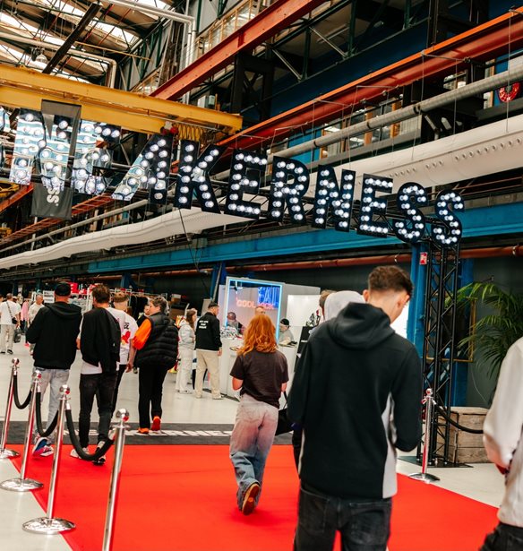 Sneakerness | &#x3A4;&#x3BF; &#x3C0;&#x3B9;&#x3BF; &#x3B4;&#x3B9;&#x3AC;&#x3C3;&#x3B7;&#x3BC;&#x3BF; &#x3C6;&#x3B5;&#x3C3;&#x3C4;&#x3B9;&#x3B2;&#x3AC;&#x3BB; sneakers &#x3C3;&#x3C4;&#x3B7;&#x3BD; &#x395;&#x3C5;&#x3C1;&#x3CE;&#x3C0;&#x3B7; &#x3AD;&#x3C1;&#x3C7;&#x3B5;&#x3C4;&#x3B1;&#x3B9; &#x3C3;&#x3C4;&#x3B7;&#x3BD; &#x395;&#x3BB;&#x3BB;&#x3AC;&#x3B4;&#x3B1;
