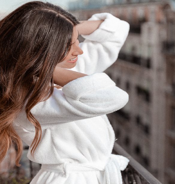 Scalp detox | &#x3A4;&#x3B9; &#x3B5;&#x3AF;&#x3BD;&#x3B1;&#x3B9; &#x3BA;&#x3B1;&#x3B9; &#x3B3;&#x3B9;&#x3B1;&#x3C4;&#x3AF; &#x3C4;&#x3BF; &#x3C7;&#x3C1;&#x3B5;&#x3B9;&#x3AC;&#x3B6;&#x3B5;&#x3C3;&#x3B1;&#x3B9; &#x3B1;&#x3BD; &#x3B8;&#x3B5;&#x3C2; &#x3BD;&#x3B1; &#x3AD;&#x3C7;&#x3B5;&#x3B9;&#x3C2; &#x3CC;&#x3BC;&#x3BF;&#x3C1;&#x3C6;&#x3B1; &#x3BC;&#x3B1;&#x3BB;&#x3BB;&#x3B9;&#x3AC;